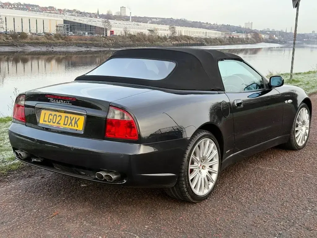 Used Maserati Spyder GT 390 HP (286 kW) 2002 Grey Cabriolet