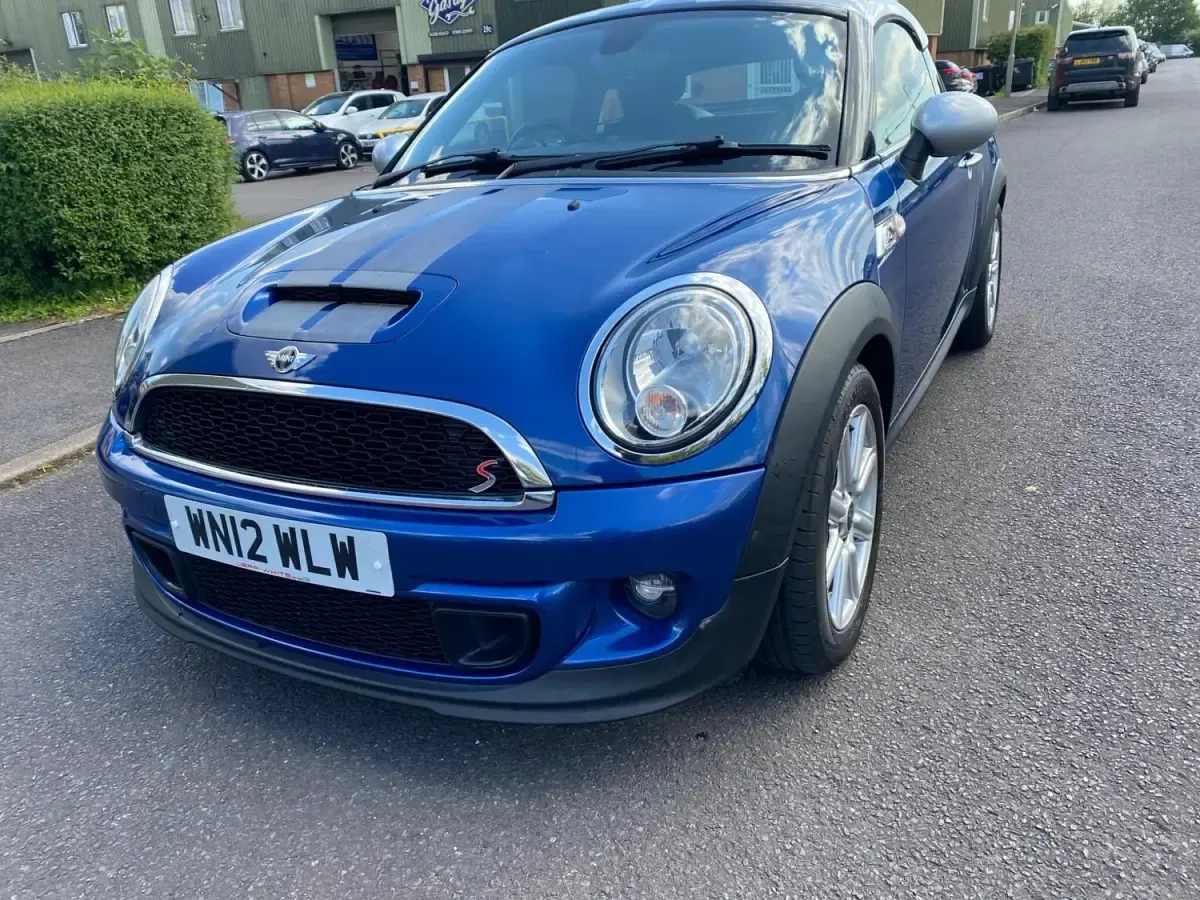Usado Mini Cooper S Coupé 184 HP (135 kW) 2012 Azul Coupé
