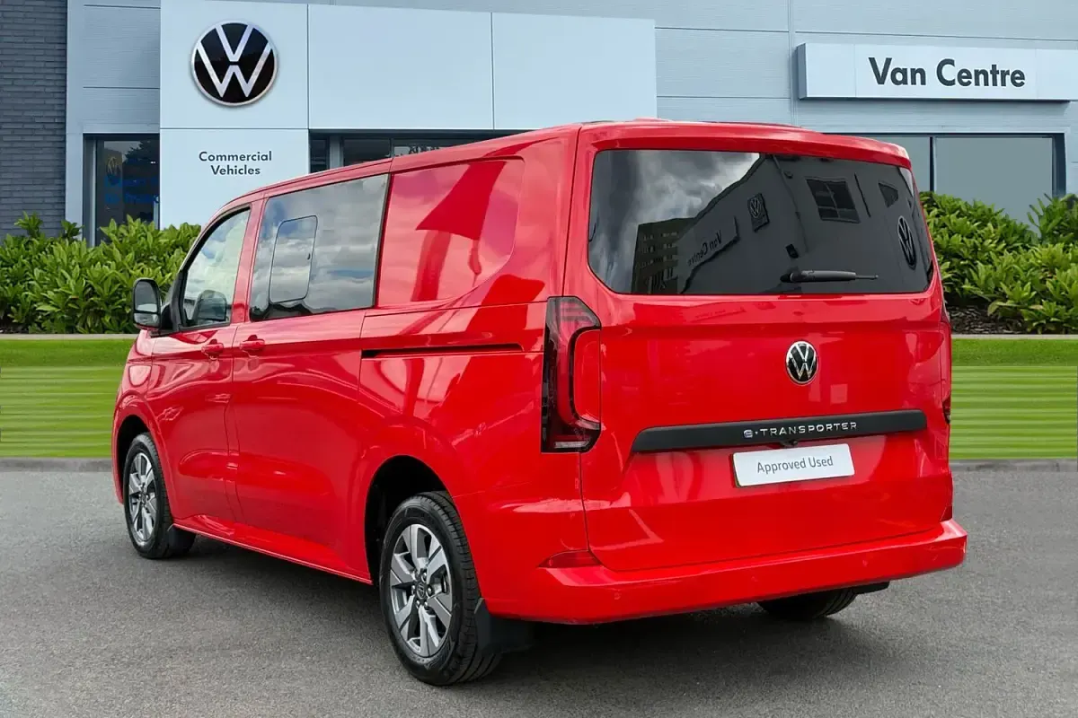New VW T7 Pro 160 kW (218 HP) 2025 Red Van