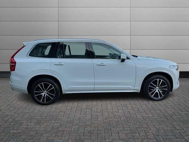 Used Volvo XC90 Momentum 232 HP (170 kW) 2022 SUV
