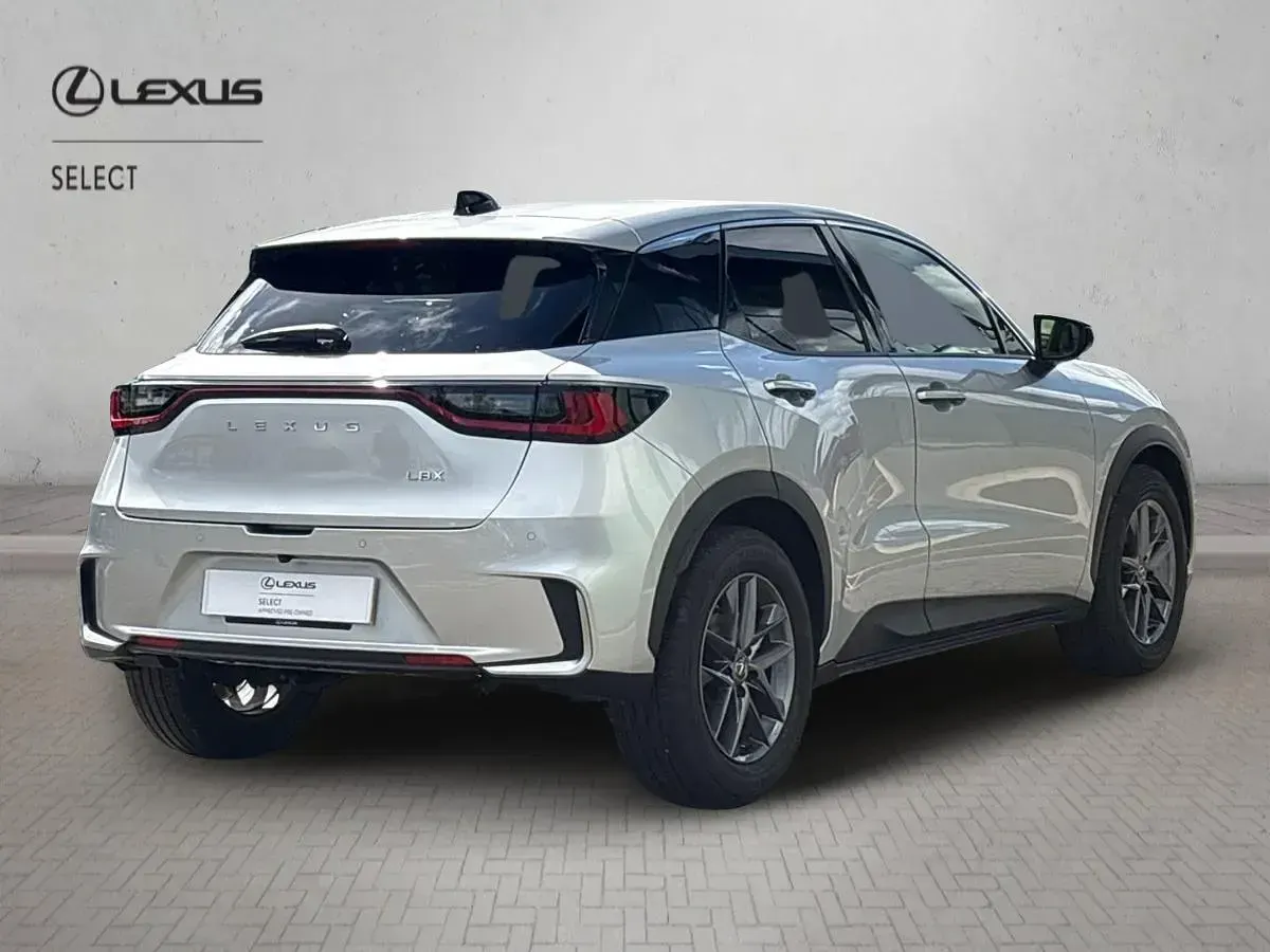Used Lexus LBX 136 HP (100 kW) 2025 Silver SUV