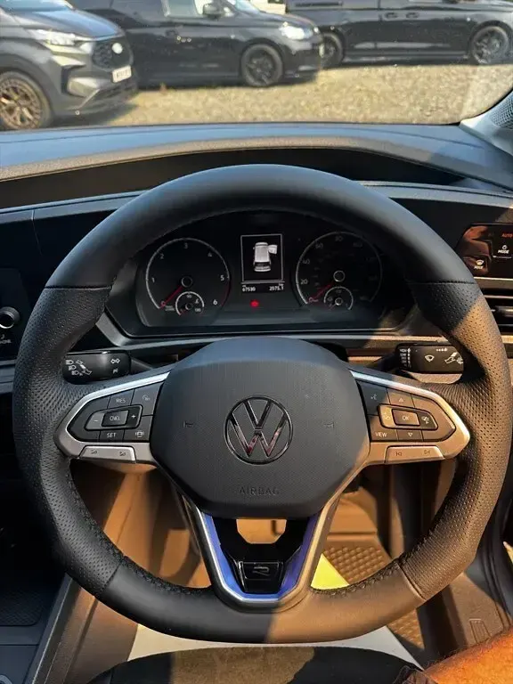 Used VW Caddy Edition 102 HP (75 kW) 2023 Pure grey MPV