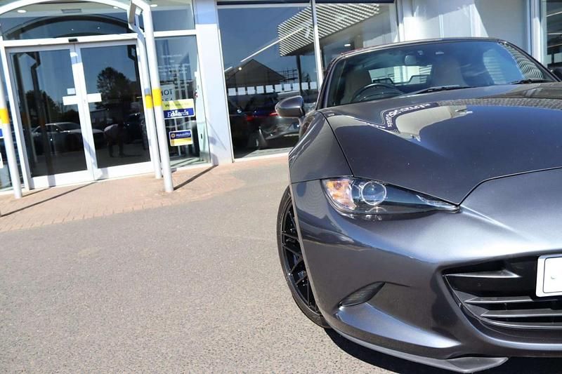 Begagnad Mazda MX5 Inclusive 160 HK (117 kW) 2018 Grå Cab