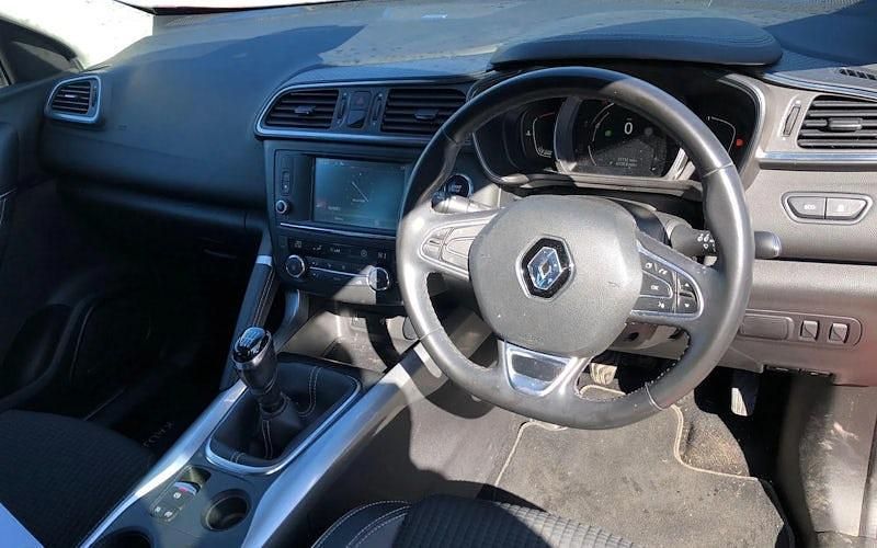 Usado Renault Kadjar Signature 131 HP (96 kW) 2017 Vermelho SUV