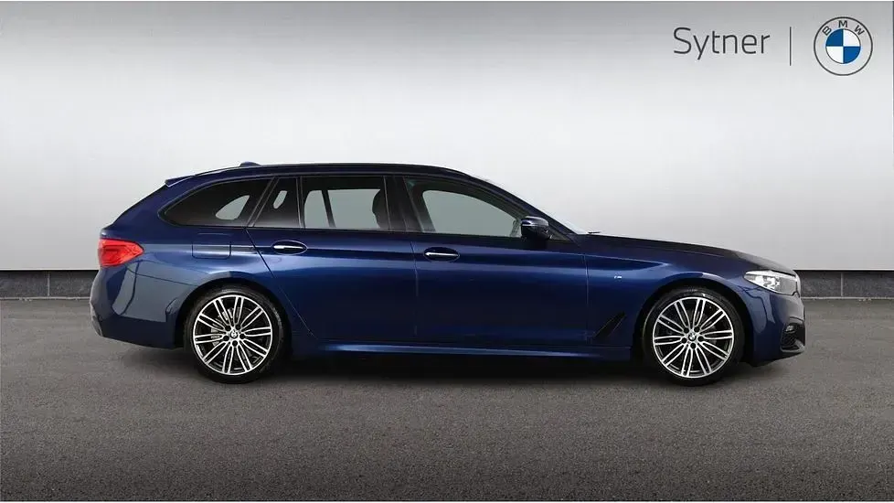Used BMW 530 M Sport 261 HP (191 kW) 2017 Blue Estate