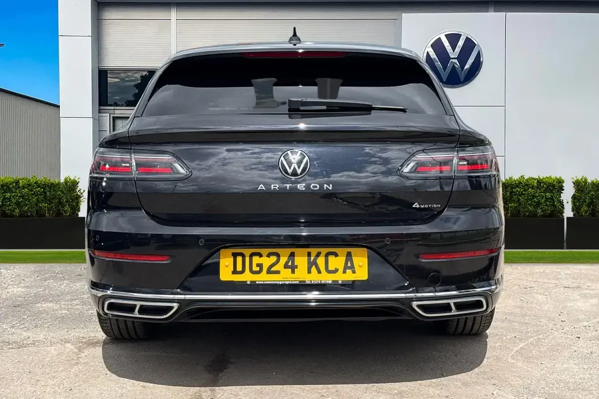 Used VW Arteon R-line 200 HP (147 kW) 2024 Black Estate