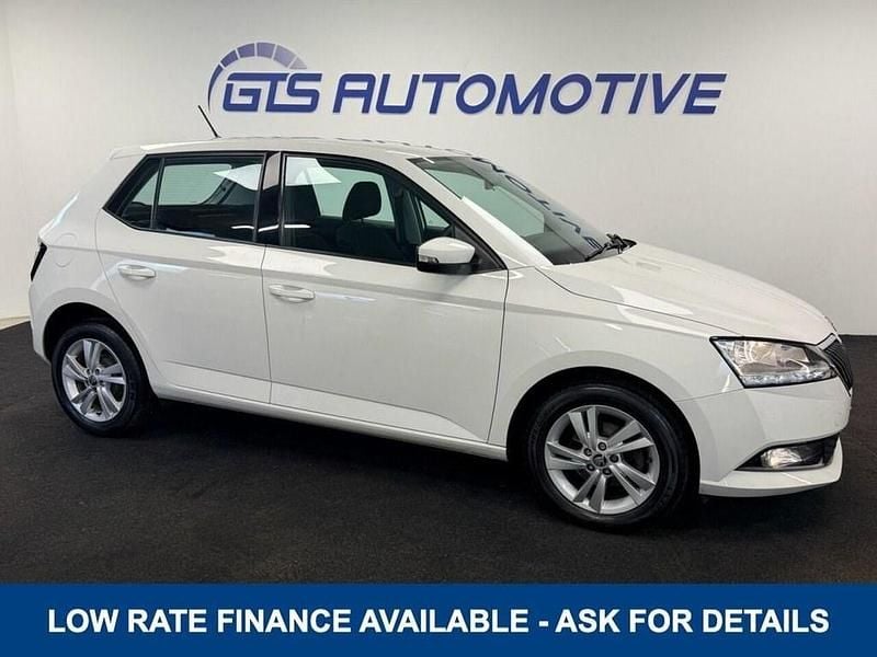 Used Skoda Fabia SE 75 HP (55 kW) 2019 White Hatchback