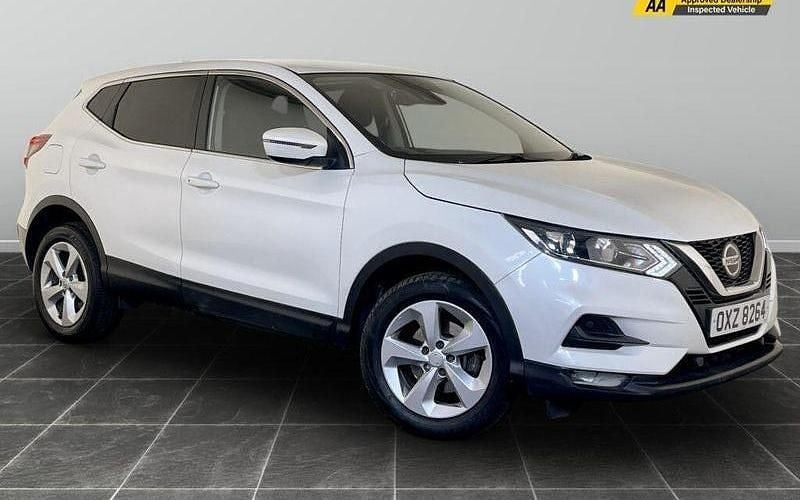 White Used 2020 Nissan Qashqai 360º SUV | £12,595 (Super price) - Image 1/2