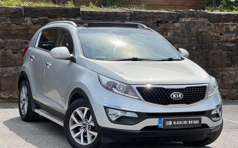 Silver Used 2015 Kia Sportage 2 SUV | £6,495 (Good price) - Image 1/4