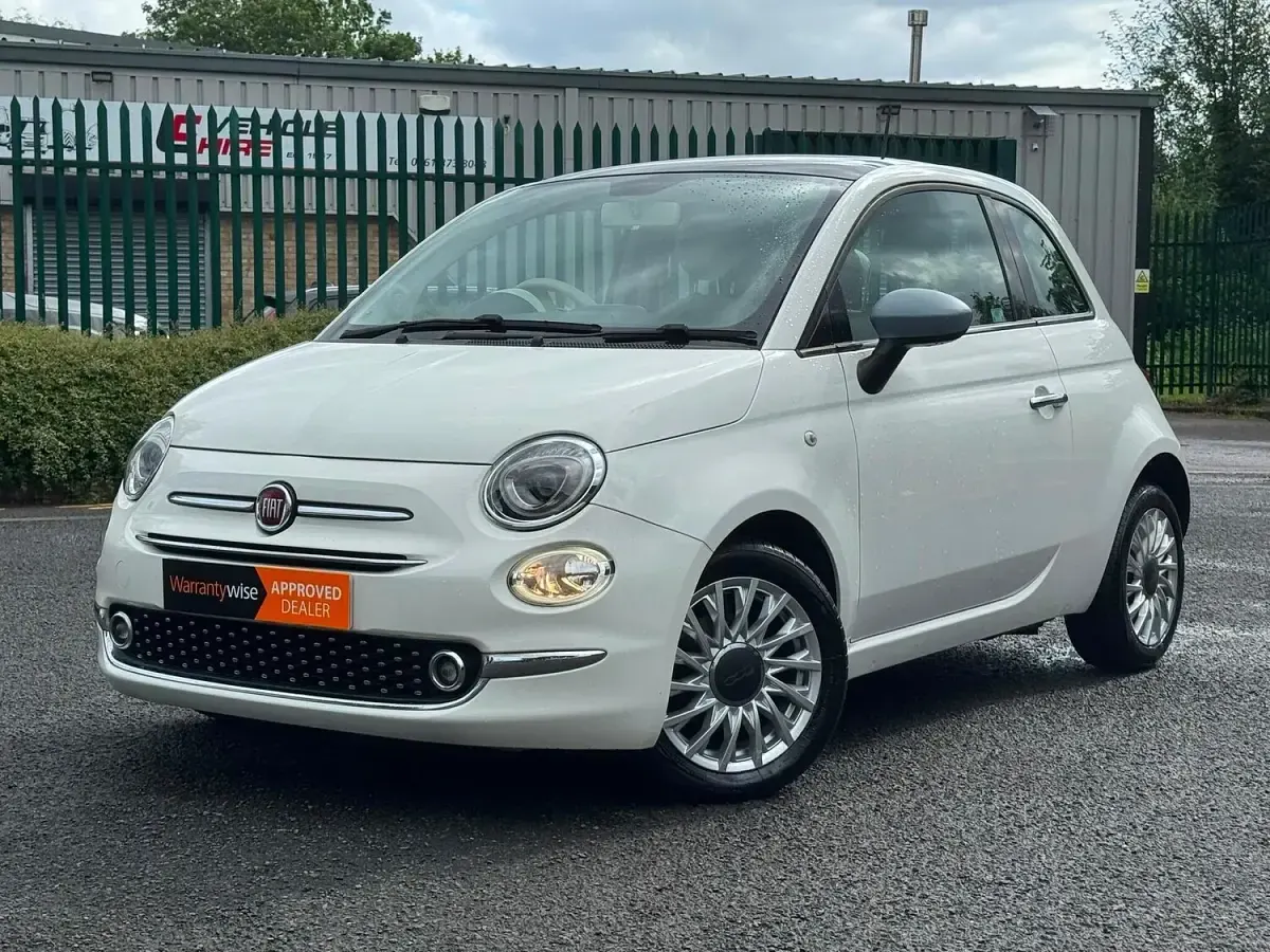 Used Fiat 500 Lounge 69 HP (50 kW) 2015 White Hatchback