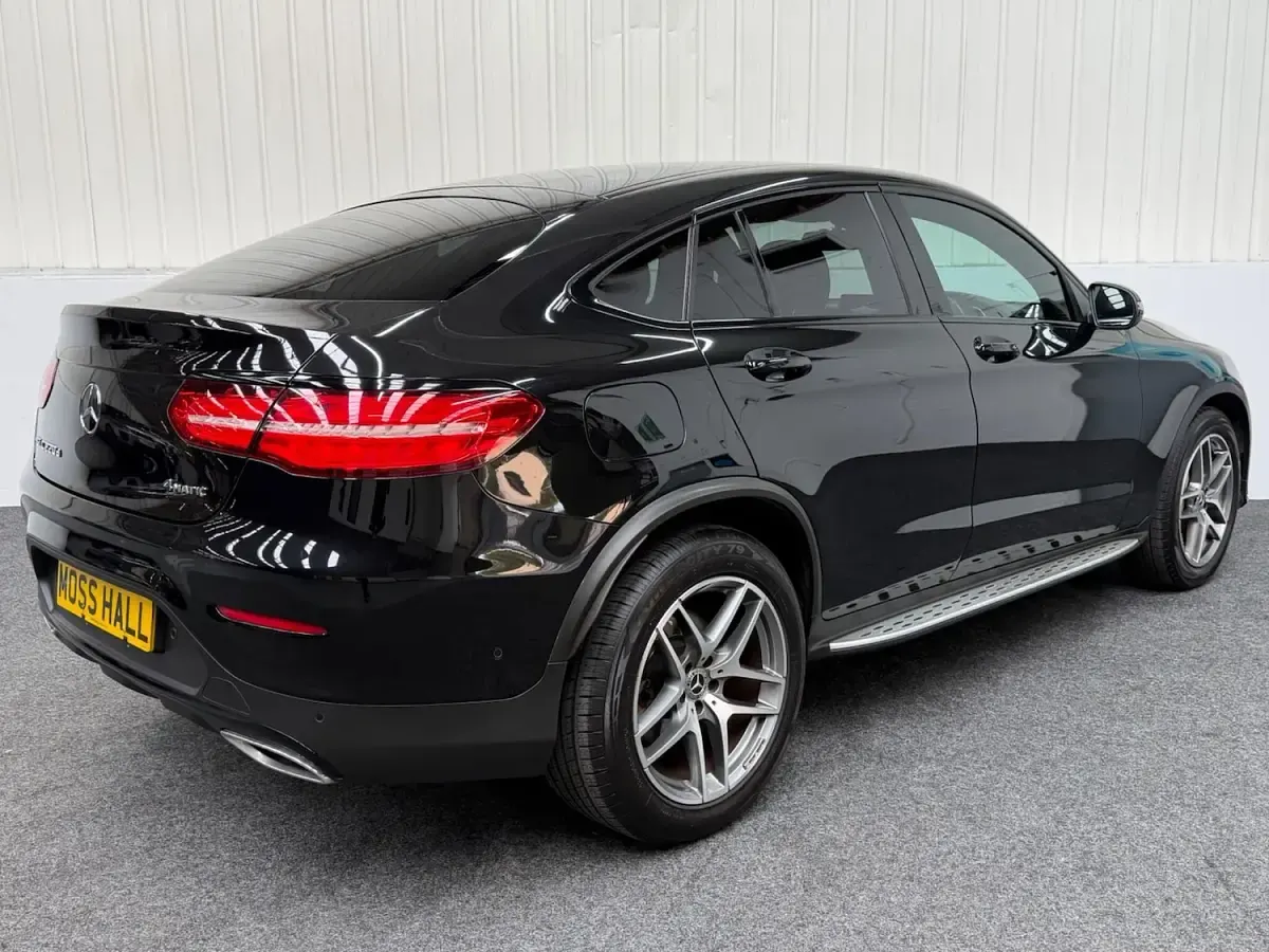 Used Mercedes GLC220 AMG line 167 HP (122 kW) 2019 Black SUV