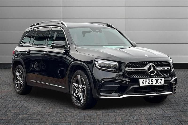 Night black Used 2025 Mercedes GLB200 Executive SUV | £32,050 (Fair price) - Image 1/4