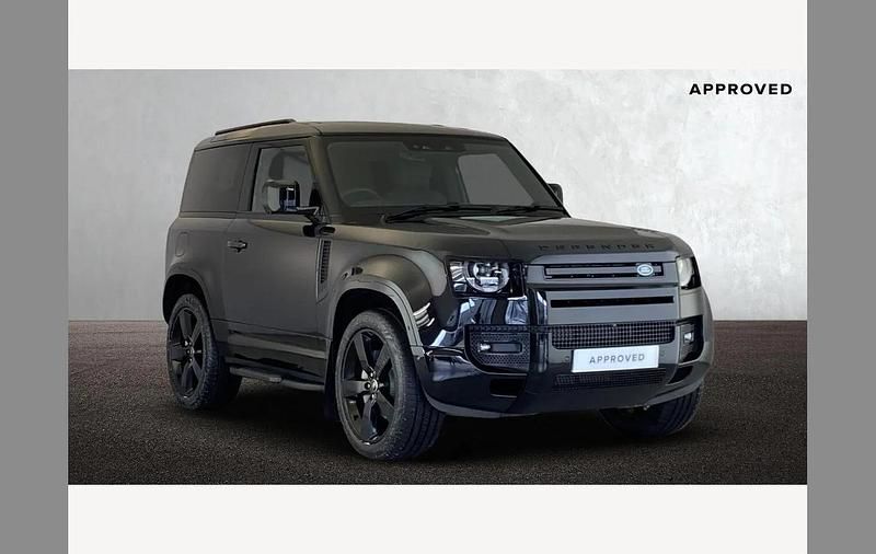 Santorini black Used 2025 Land Rover Defender HSE Dynamic SUV | £77,595 - Image 1/4