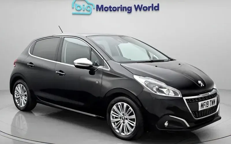 Used Peugeot 208 S 82 HP (60 kW) 2019 Black Hatchback