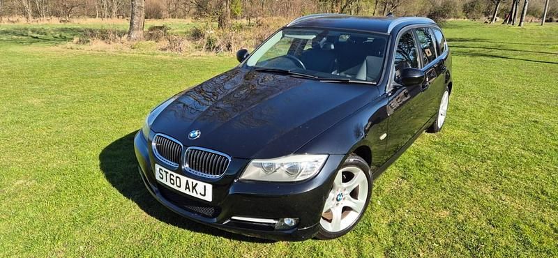 Black Used 2010 BMW 320 Exclusive Estate | £4,750 (Fair price) - Image 1/4