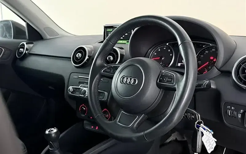 Used Audi A1 Sportback Sport 125 HP (91 kW) 2017 Black Hatchback