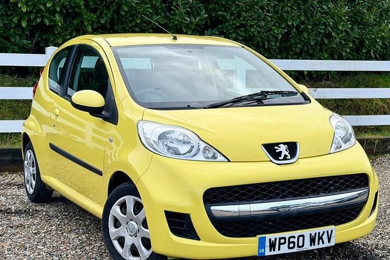 Yellow Used 2011 Peugeot 107 Hatchback | £3,200 (Fair price) - Image 1/1