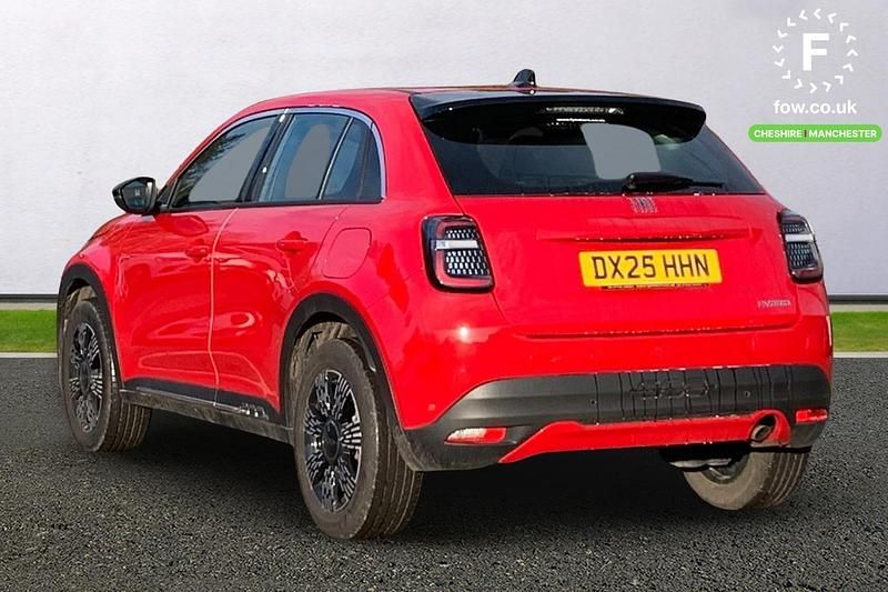 Used Fiat 600 S 101 HP (74 kW) 2025 Red Hatchback