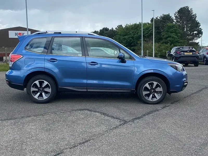 Used Subaru Forester Premium 150 HP (110 kW) 2018 Blue SUV
