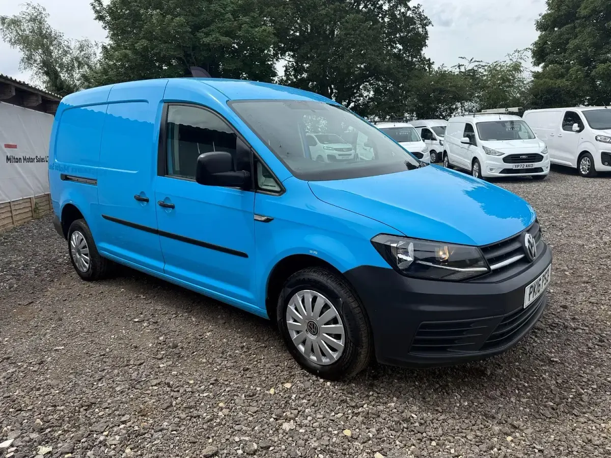 Used VW Caddy Startline 102 HP (75 kW) 2016 Blue MPV