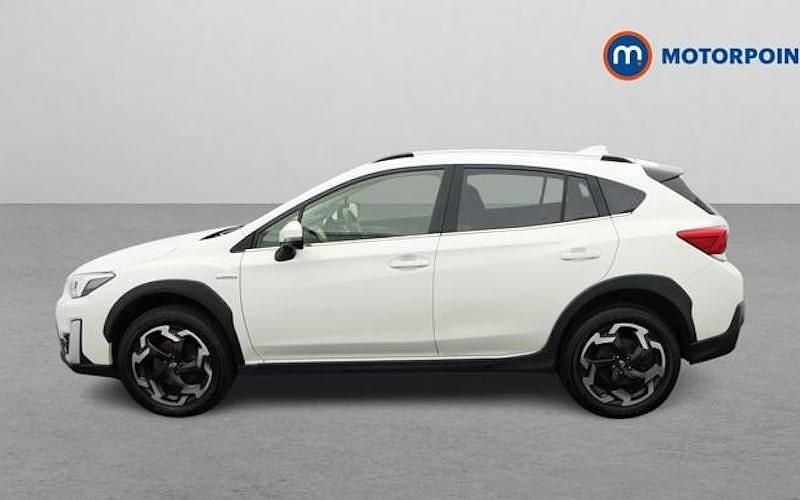 Używany Subaru XV Premium 150 KM (110 kW) 2023 Biały SUV