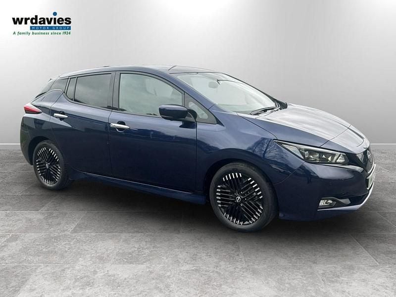 Used Nissan Leaf Tekna 110 kW (150 HP) 2023 Blue Hatchback