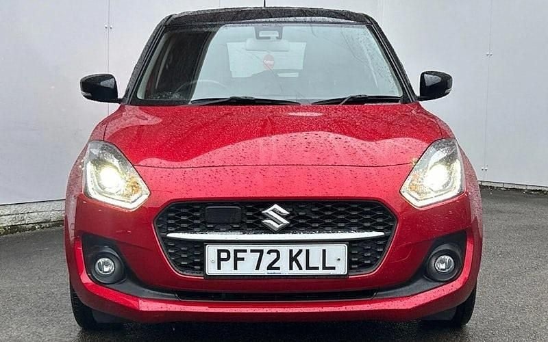 Used Suzuki Swift SZ5 83 HP (61 kW) 2022 Red Hatchback