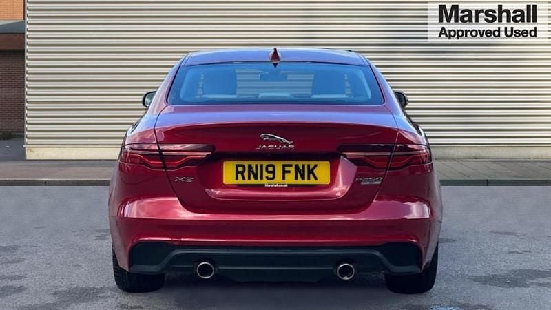Used Jaguar XE S 249 HP (183 kW) 2019 Red Sedan
