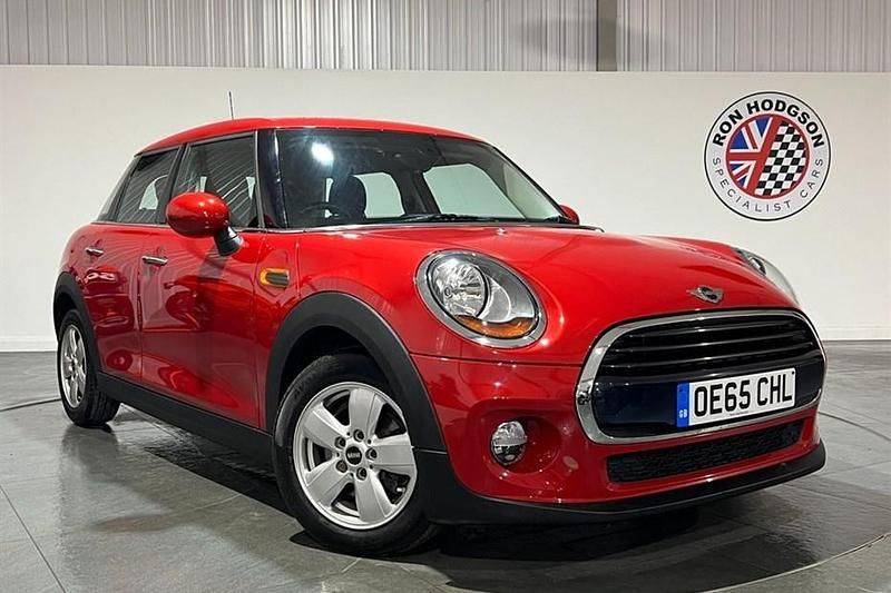 Red Used 2015 Mini Cooper Hatch Hatchback | £8,990 (Fair price) - Image 1/1