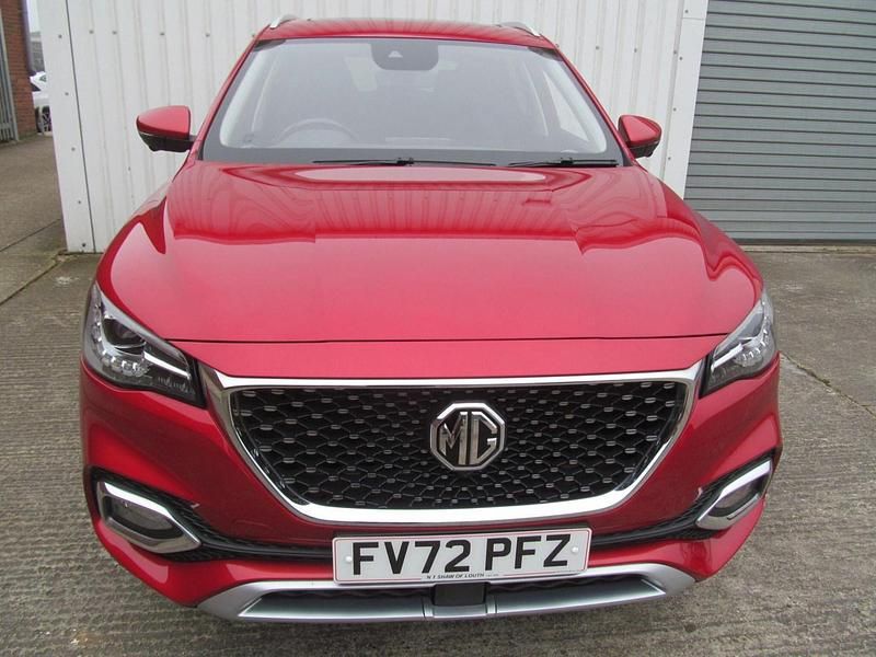 Used MG HS Exclusive 258 HP (189 kW) 2022 Red SUV