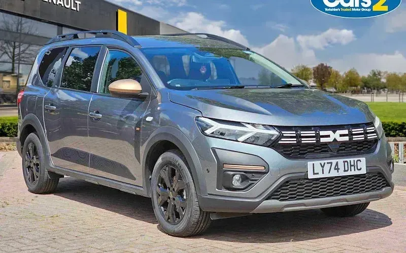 Used Dacia Jogger Extreme 141 HP (103 kW) 2024 MPV