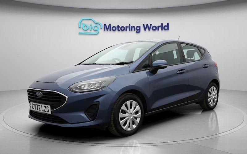 Używany Ford Fiesta Trend 101 KM (74 kW) 2022 Niebieski Hatchback