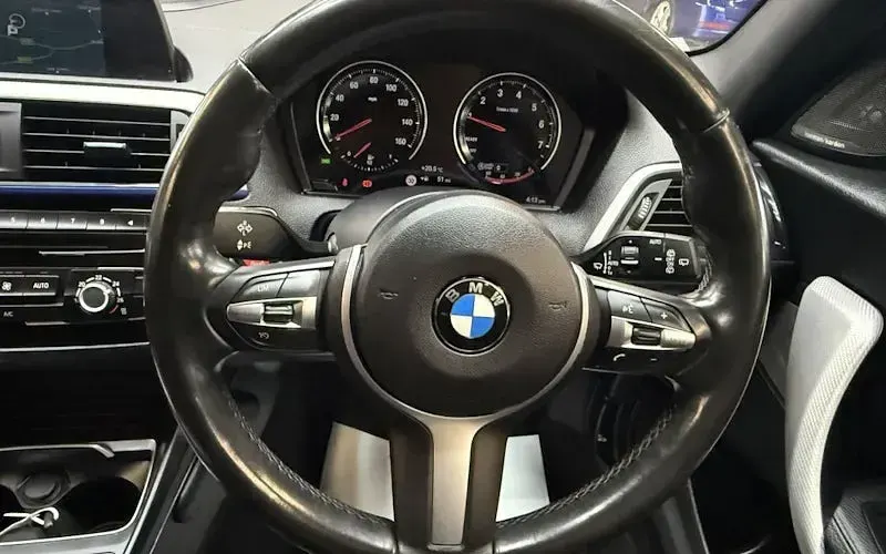 Used BMW 118 M Sport 136 HP (100 kW) 2019 White Hatchback