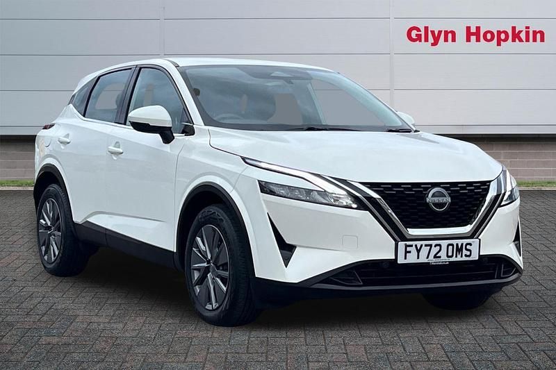 Used Nissan Qashqai Visia 2022 White SUV