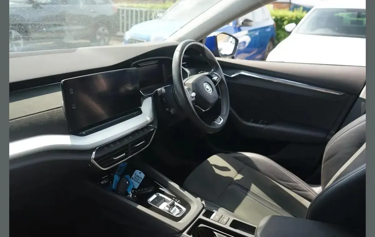 Used Skoda Octavia SE L 200 HP (147 kW) 2023 Blue Hatchback