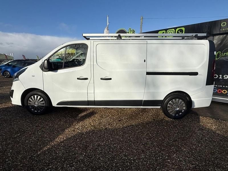 Used Vauxhall Vivaro Sportive 125 HP (91 kW) 2019 White MPV