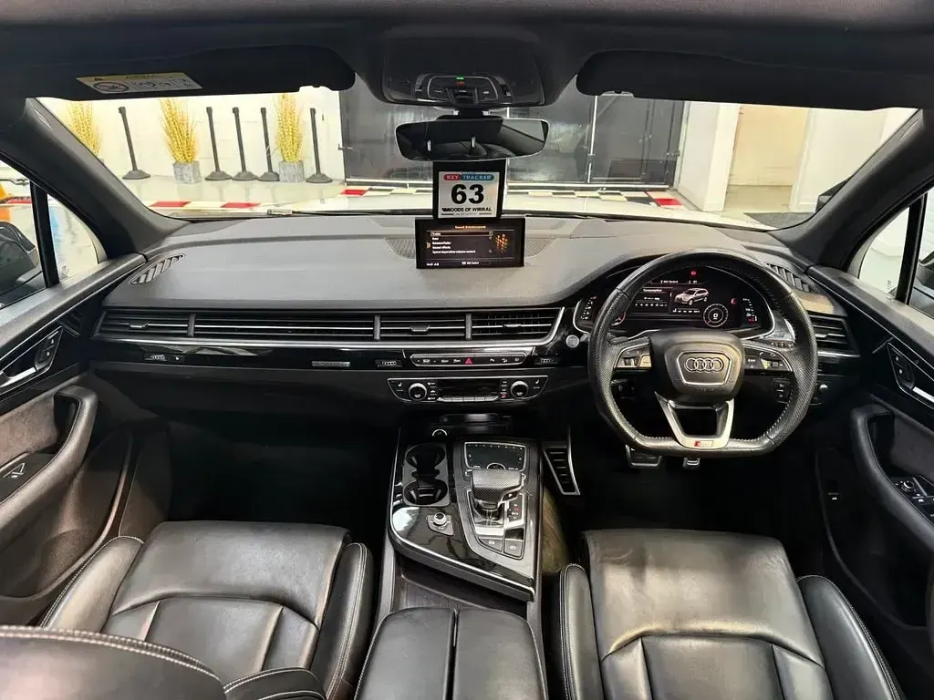 Used Audi Q7 Black Edition 272 HP (200 kW) 2019 White SUV