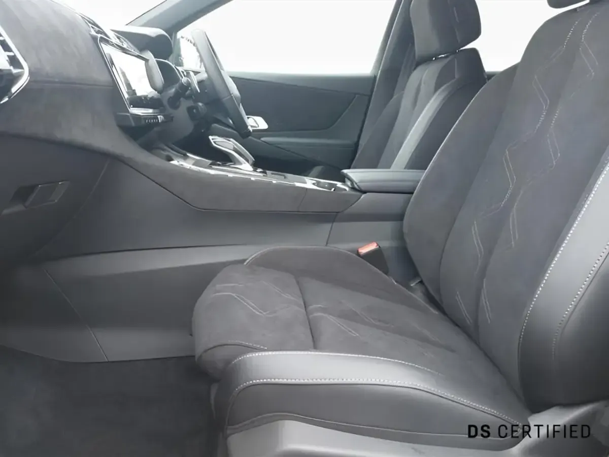 New DS Automobiles DS7 Crossback Performance Line Plus 225 HP (165 kW) 2025 Grey SUV