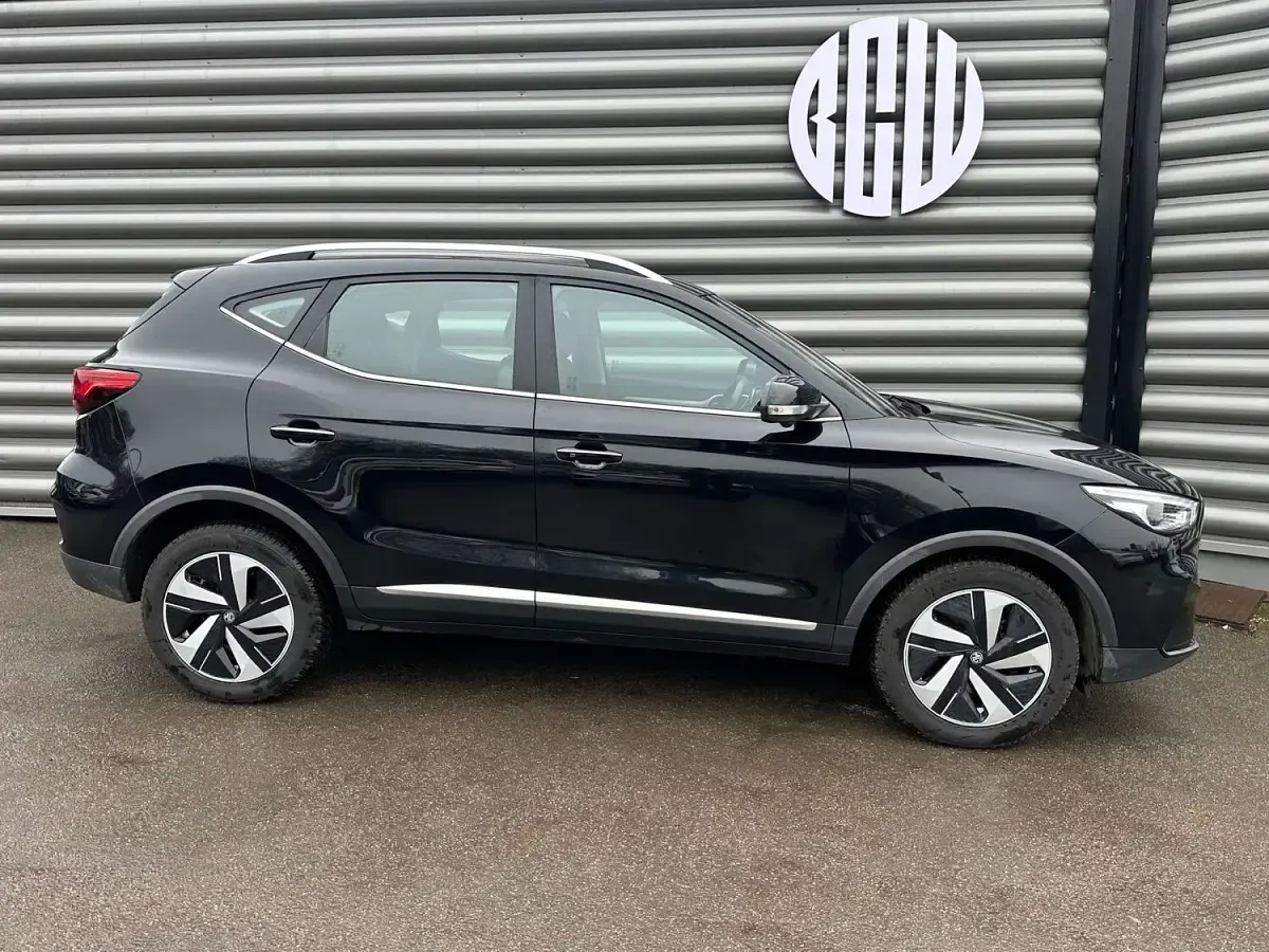 Used MG ZS Trophy 114 kW (156 HP) 2022 Black SUV