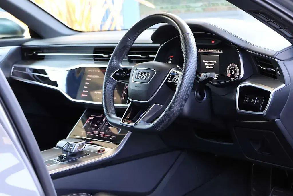 Used Audi S6 Comfort 344 HP (253 kW) 2023 Grey Sedan