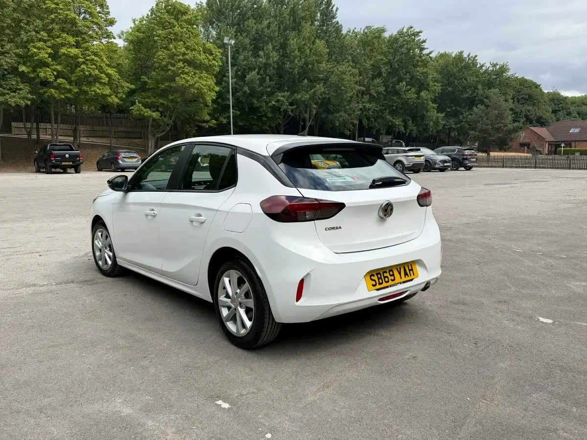 Used Vauxhall Corsa 2020 White Hatchback