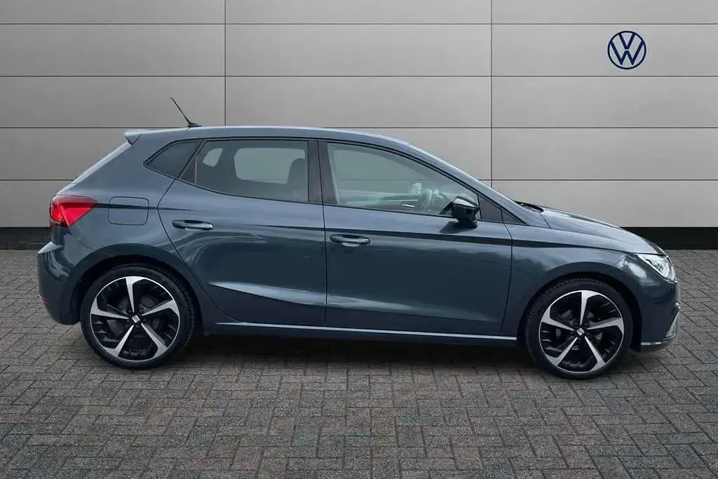 Used Seat Ibiza FR Sport 94 HP (69 kW) 2023 Grey Hatchback