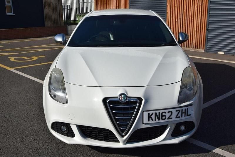 Used Alfa Romeo Giulietta Veloce 2012 White Hatchback