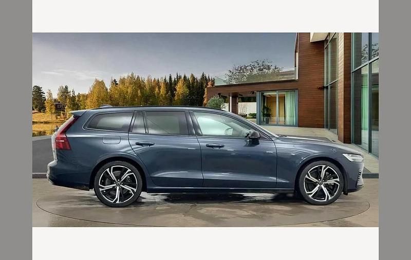 Used Volvo V90 Plus 345 HP (253 kW) 2025 Grey Estate