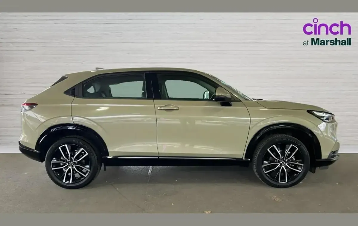Used Honda HR-V Advance 128 HP (94 kW) 2022 Beige SUV