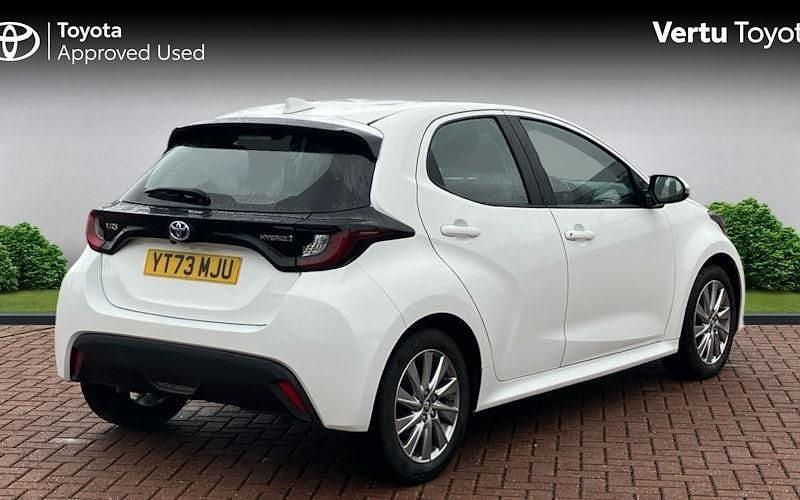 Used Toyota Yaris Hybrid 116 HP (85 kW) 2026 Hatchback