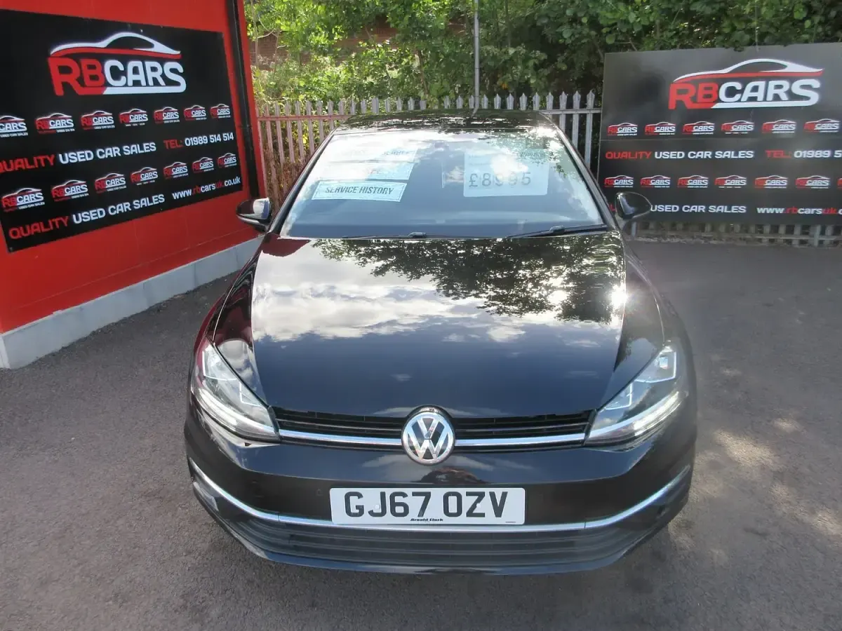 Used VW Golf VII SE 115 HP (84 kW) 2017 Black Hatchback