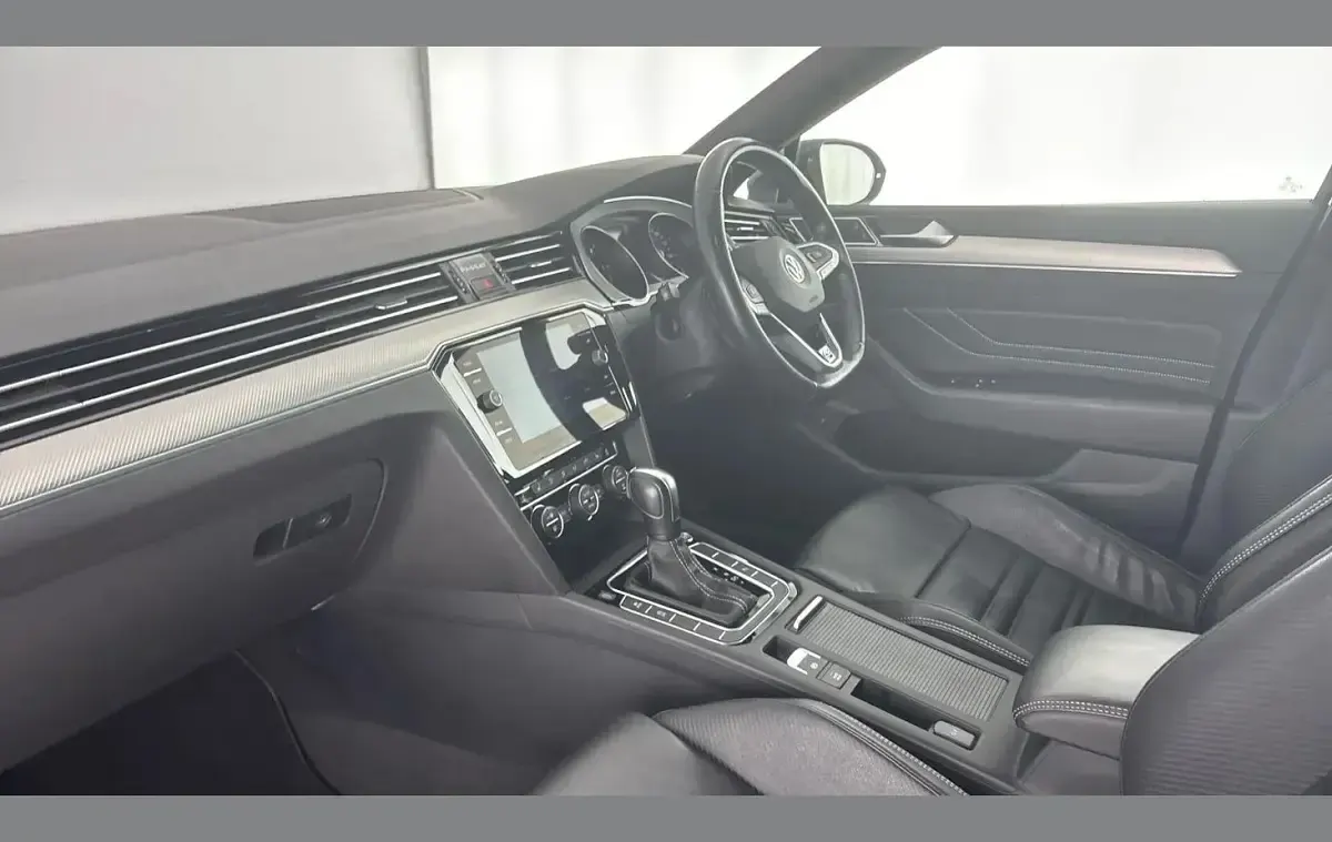 Used VW Passat R-line 190 HP (139 kW) 2020 Grey Estate