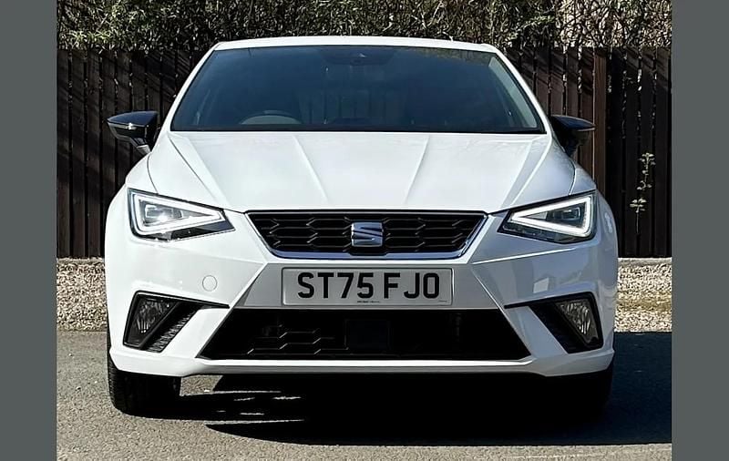 Usata Seat Ibiza FR 113 CV (83 kW) 2025 Bianco Utilitaria