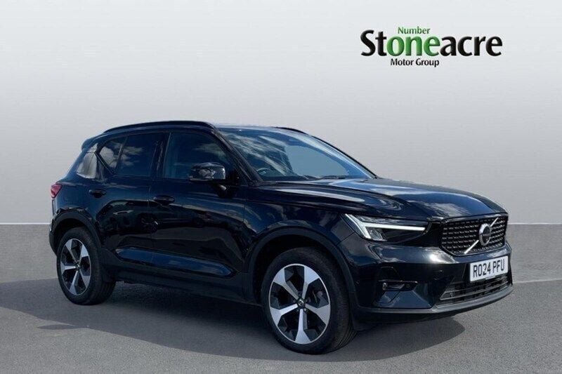 Used 2024 Volvo XC40 Plus SUV | £26,735 (Good price) - Image 1/1